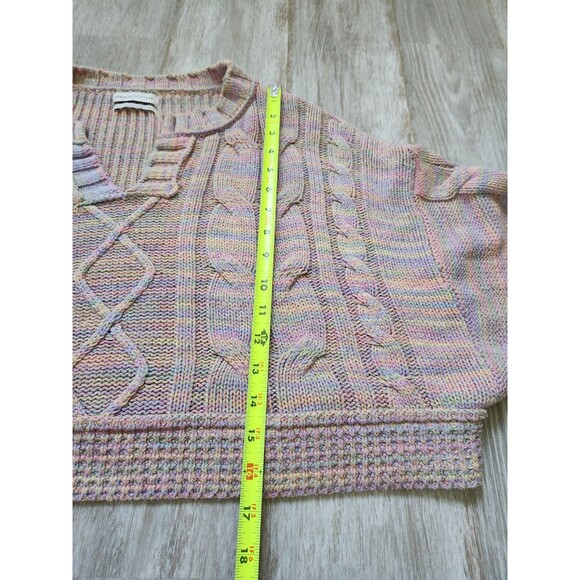 Urban Outfitters Oversized Crop Cable Knit Sweater V Neck Pastel Rainbow S EUC - Picture 7 of 8